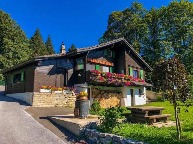 3 Bedrooms Chalet