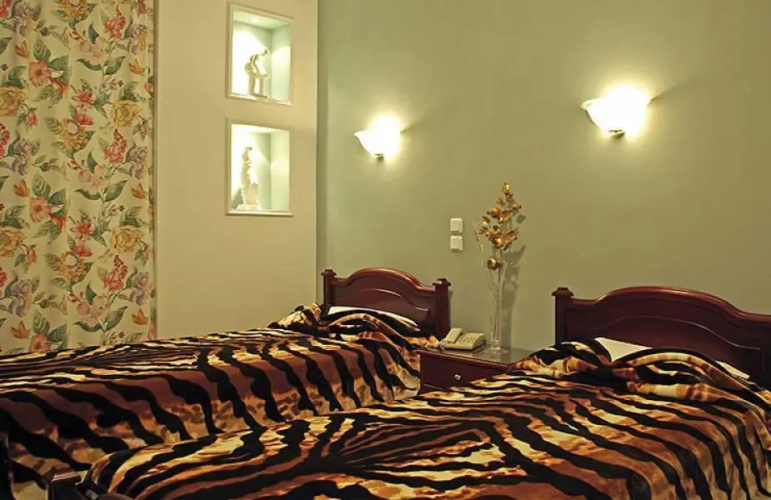 Hotel Chronis