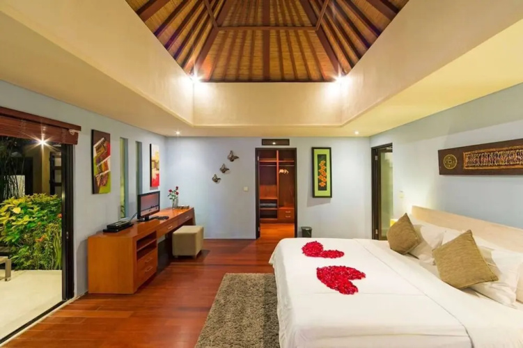 Modern 3-bedroom Puteri Villa