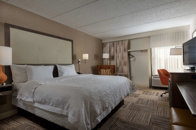 Hampton Inn Commerce