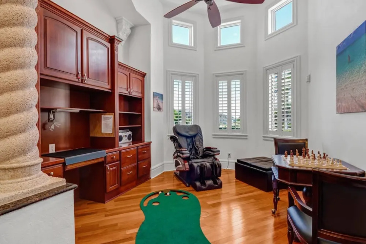 4604 NW 33rd Ter