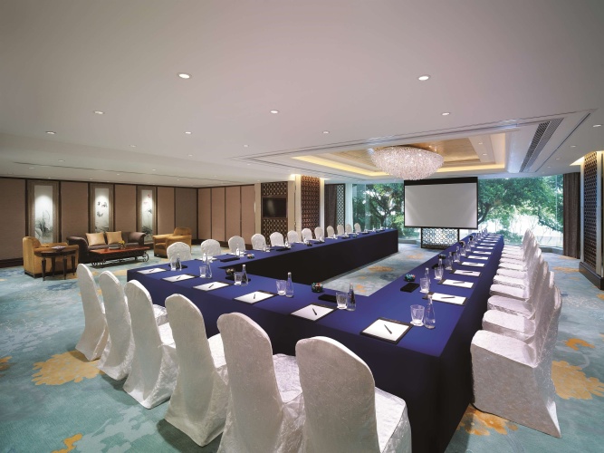 Kowloon Shangri-La photo 22