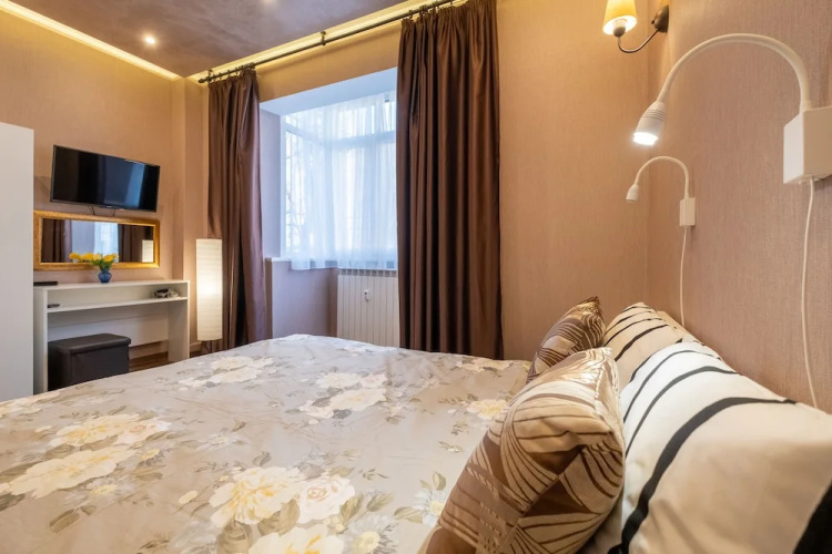 FM Deluxe 1-BDR Apartment - Feel Sofia
