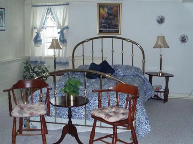 1768 Country Inn