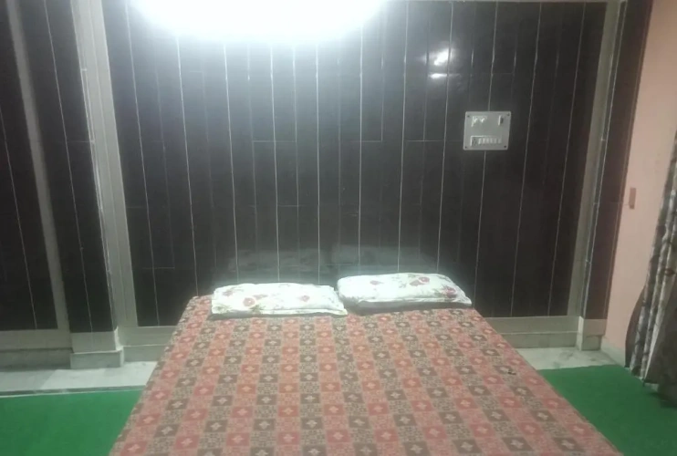 Bed in Dorm