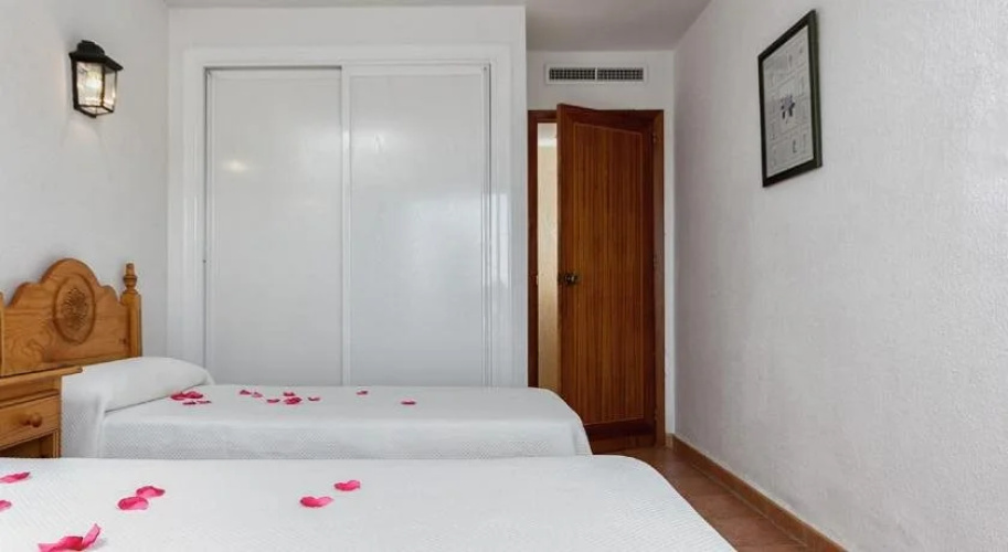 Apartamentos Embajador