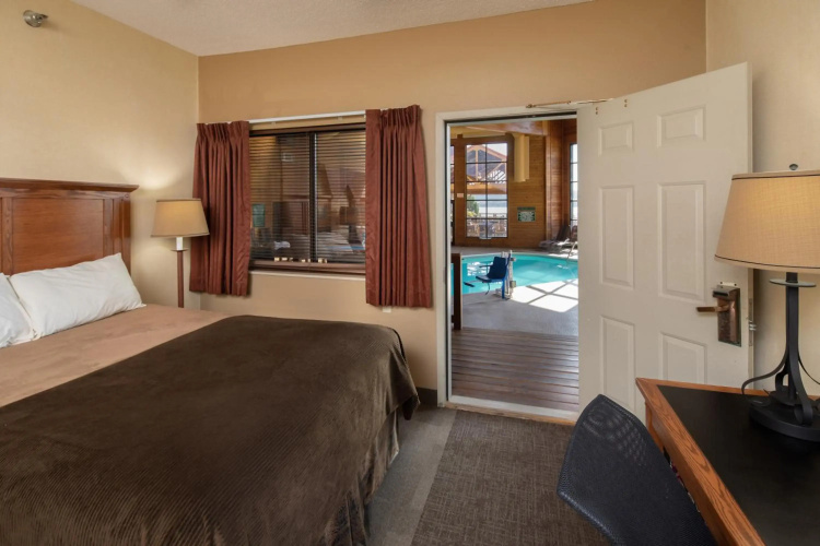Cedar Shore Resort