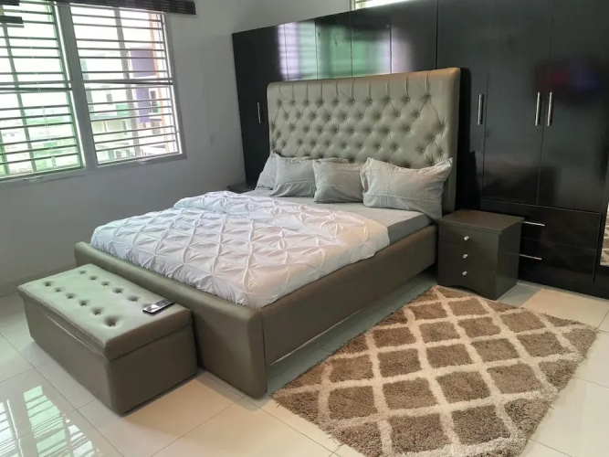 House 919 Suites And Apartments