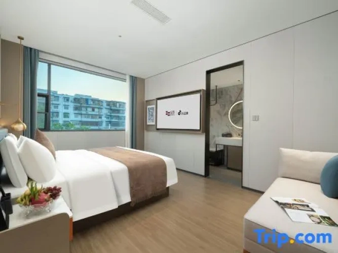 1 Bedroom Luxury Suite