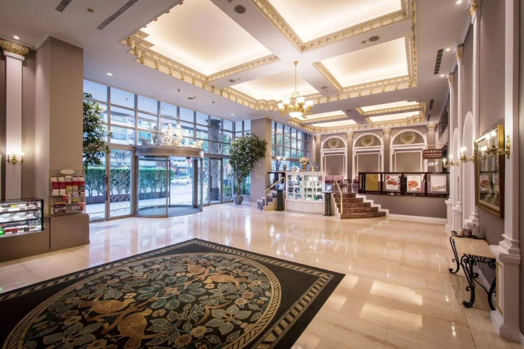 Lees Boutique Hotel