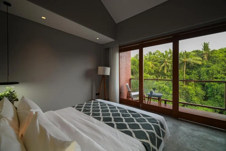 3 Bedrooms Premium Villa