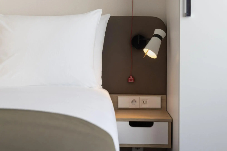 Holiday Inn Eindhoven Airport by IHG