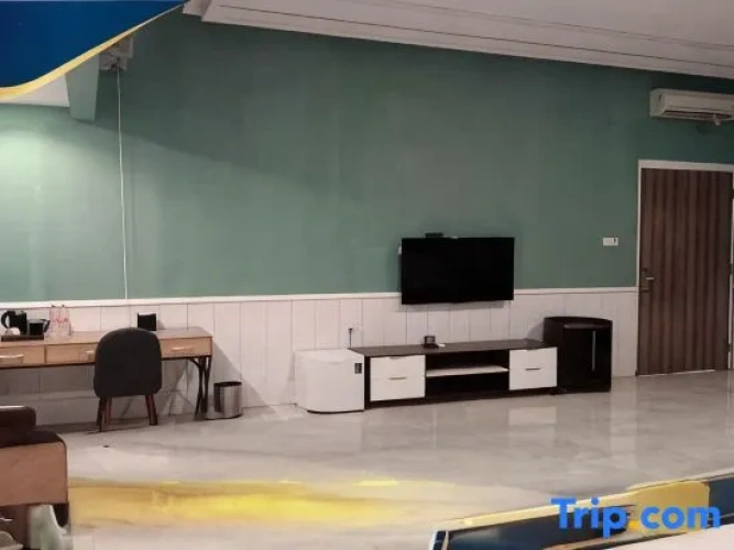 Deluxe Family room