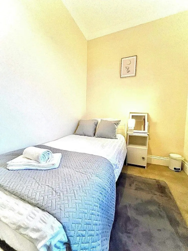 Durham, 3-beds, Sleeps 5 - Close to Uni & Centre