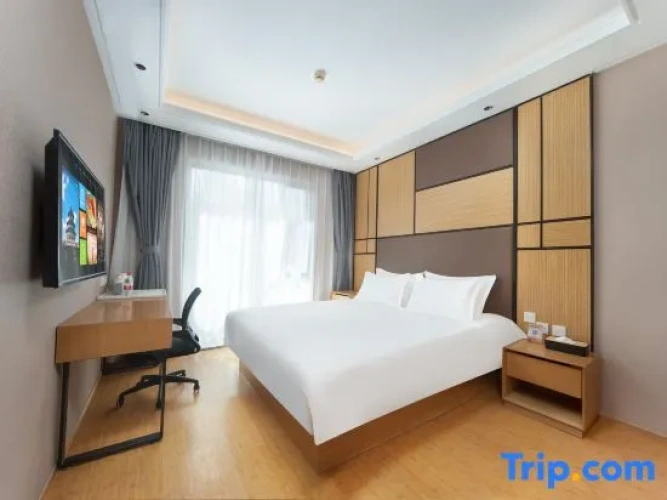 Suite with view