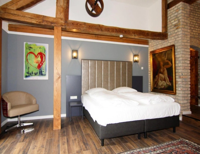 2 Bedrooms Deluxe Cottage