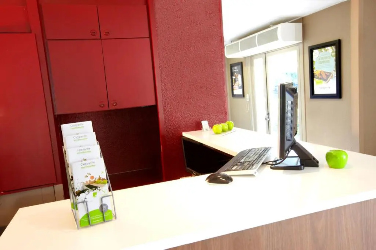 B&B HOTEL Avignon Sud Parc des Expositions