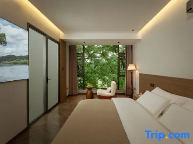 Standard Double room with view
