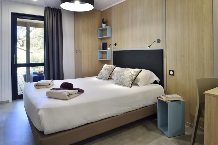 2 Bedrooms Classic Chalet
