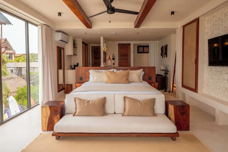 Deluxe Double Suite with balcony and with sea view