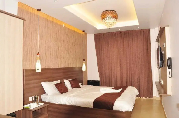 Vanam Holidays