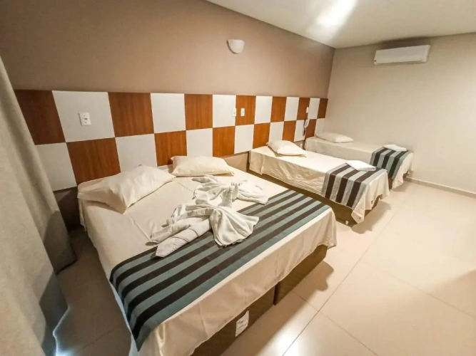Standard Triple room