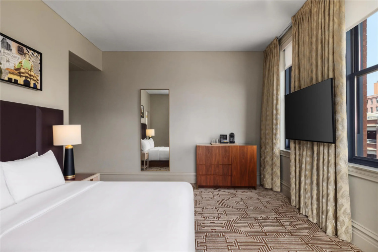 Hotel Savoy Kansas City, Tapestry Collection by Hilton photo 7