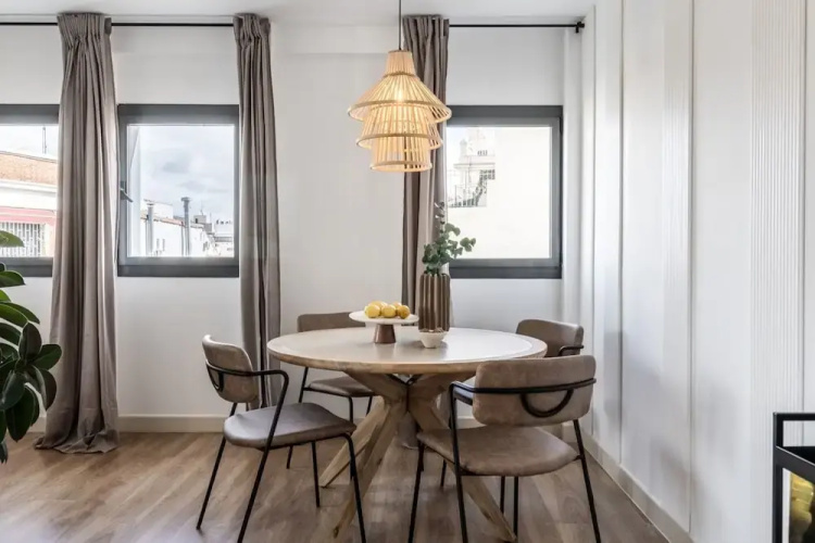 Dono - 3 Bedrooms Apartment in Chueca