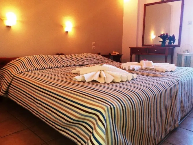 Standard Triple room with balcony and with view
