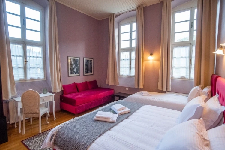 Deluxe Quadruple room