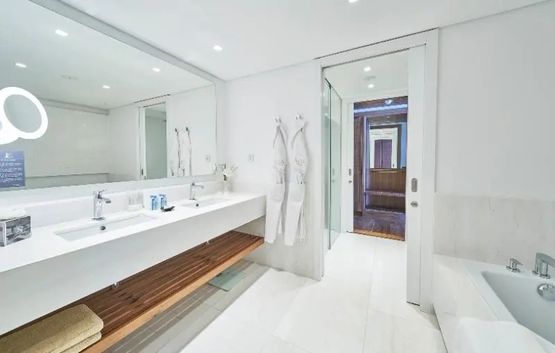 Standard Single room with balcony and with sea view