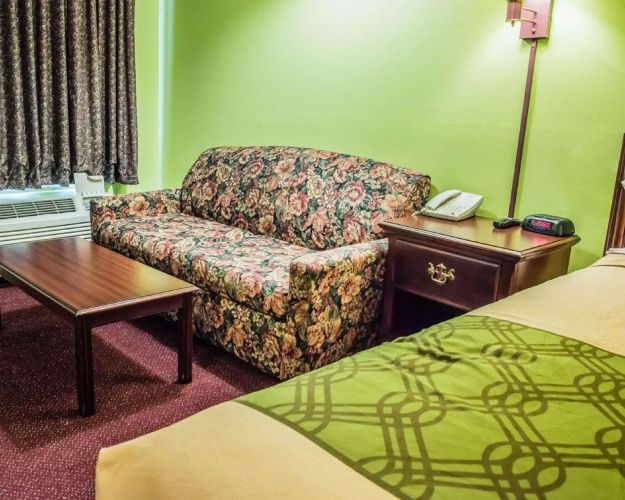 Econo Lodge Pittsburgh