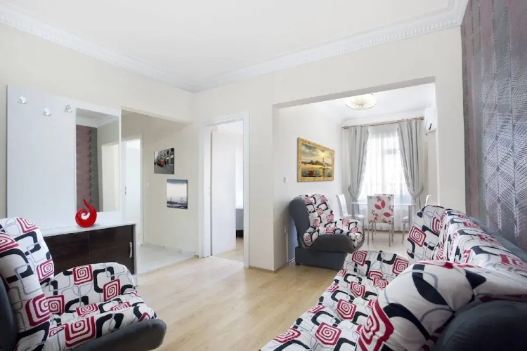 Elmir Suites Hotel
