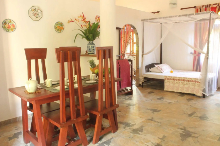 Dionis Villa