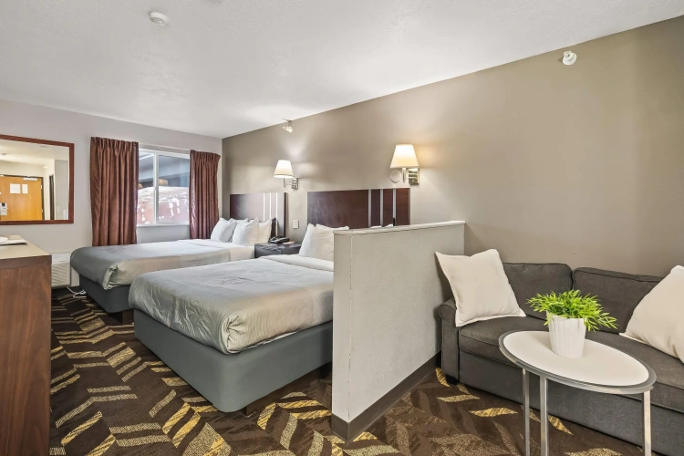 Quadruple Suite