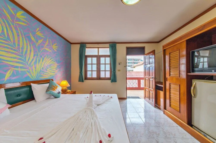 Panda Hotel(Patong Beach)