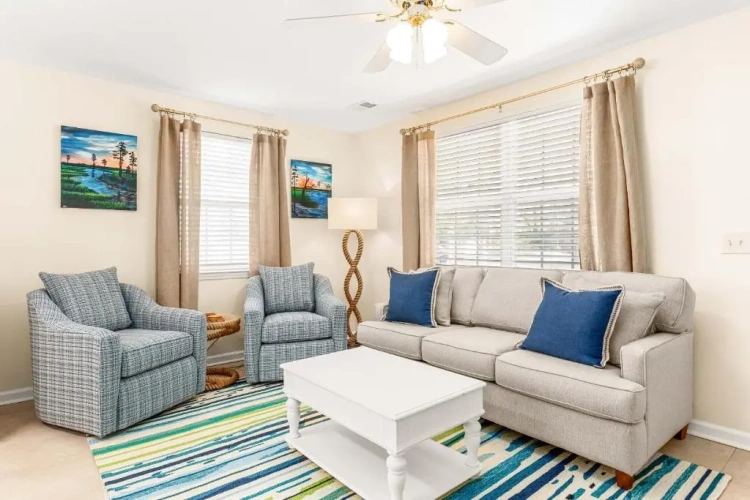 3 Bedrooms Cottage
