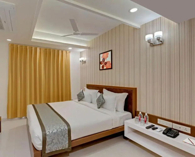 FabHotel MI Road
