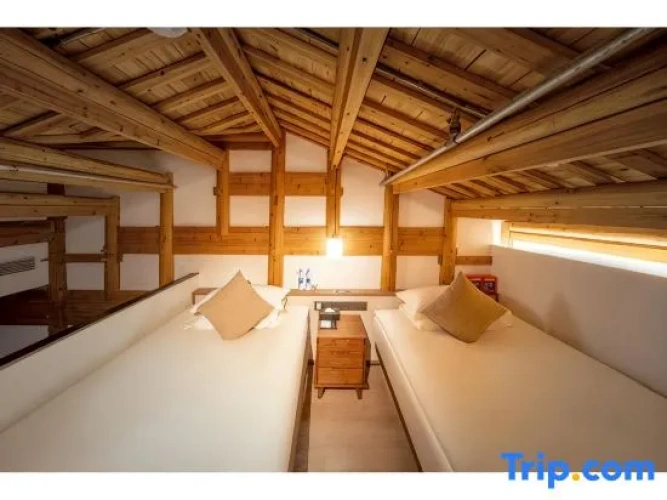 4 Bedrooms Villa