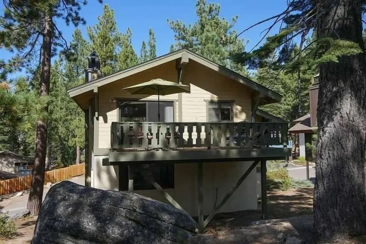 2 Bedrooms Cottage