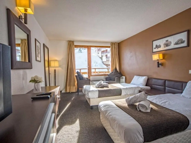 Standard Twin room with balcony
