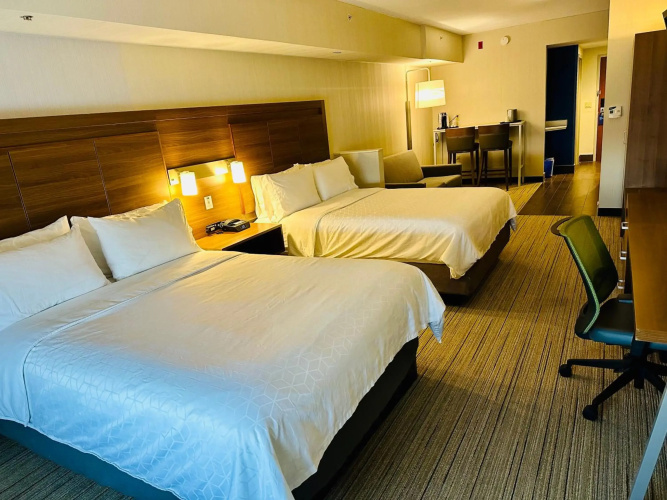 Holiday Inn Express & Suites Milton by IHG