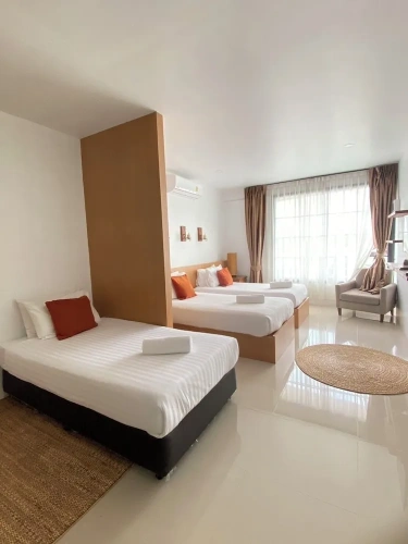 Standard Triple room