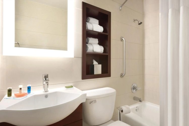 Holiday Inn Bloomington - Normal by IHG
