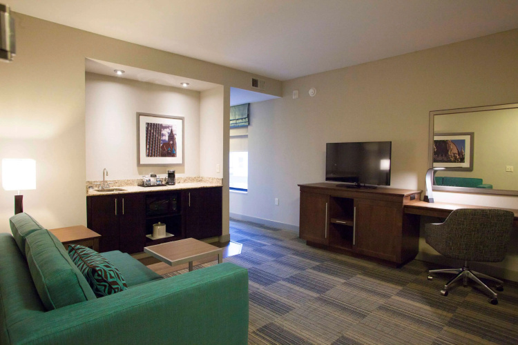 Hampton Inn & Suites Downtown St. Paul