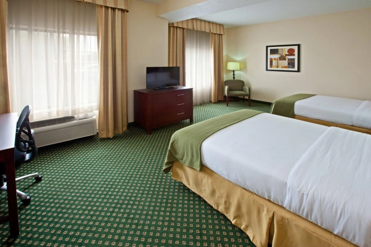 Quadruple Suite