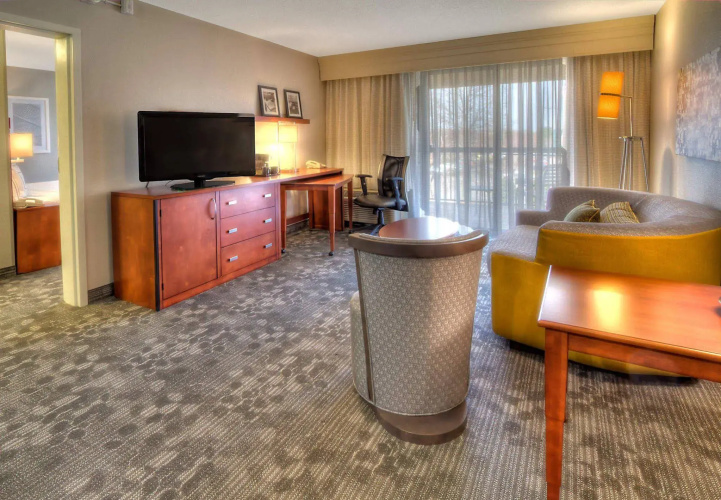 Courtyard by Marriott Memphis Germantown