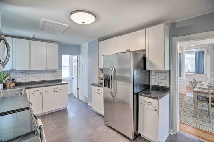 Sioux Falls Abode w/ Fire Pit - 1 Mi to Dtwn!