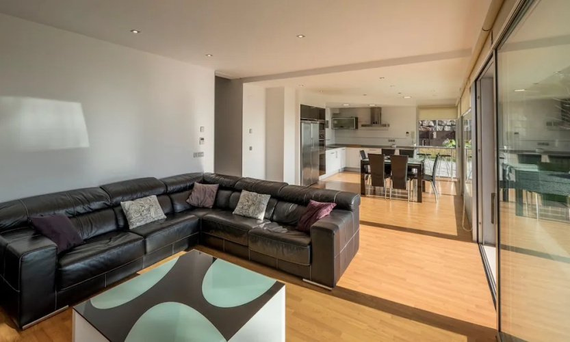 104647 - Villa in Lloret de Mar