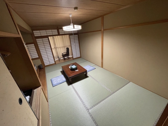 Standard Triple room